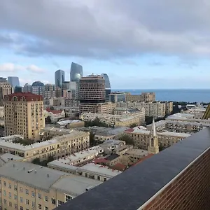 большая и уютная в центре Баку